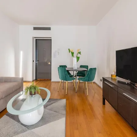 Royal - Centro Duomo 밀라노