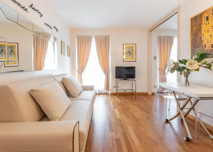 Royal - Centro Duomo * Milan