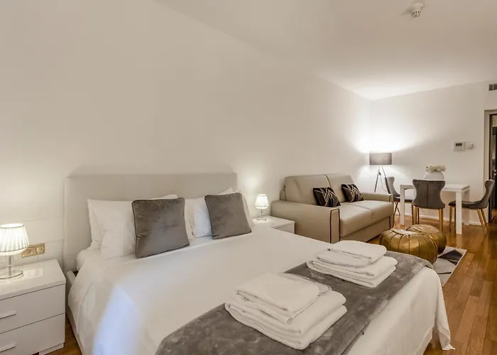 Apartment Royal - Centro Duomo Milan