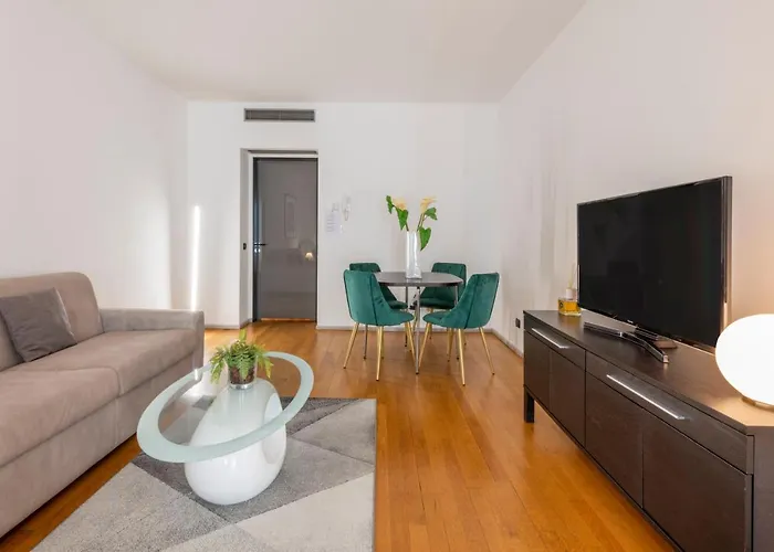 Royal - Centro Duomo Milan