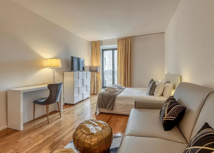 Royal - Centro Duomo Apartment *