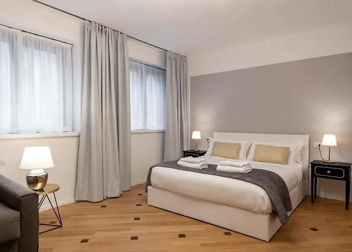 Royal - Centro Duomo Milan